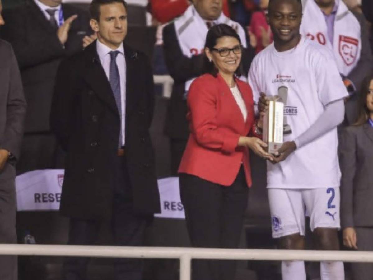 Olimpia arrasó con los premios en la Concacaf League  