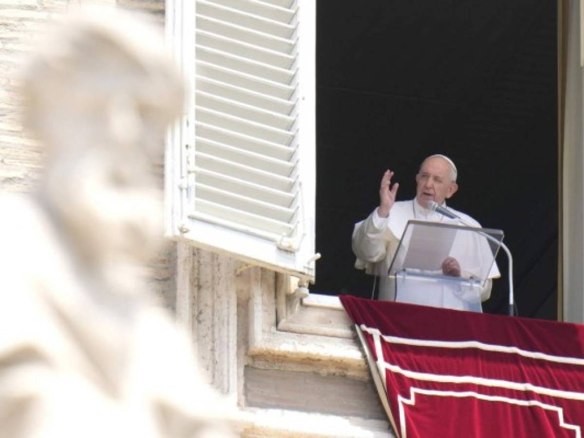 Hospitalizan al papa Francisco para someterlo a una cirugía de colon