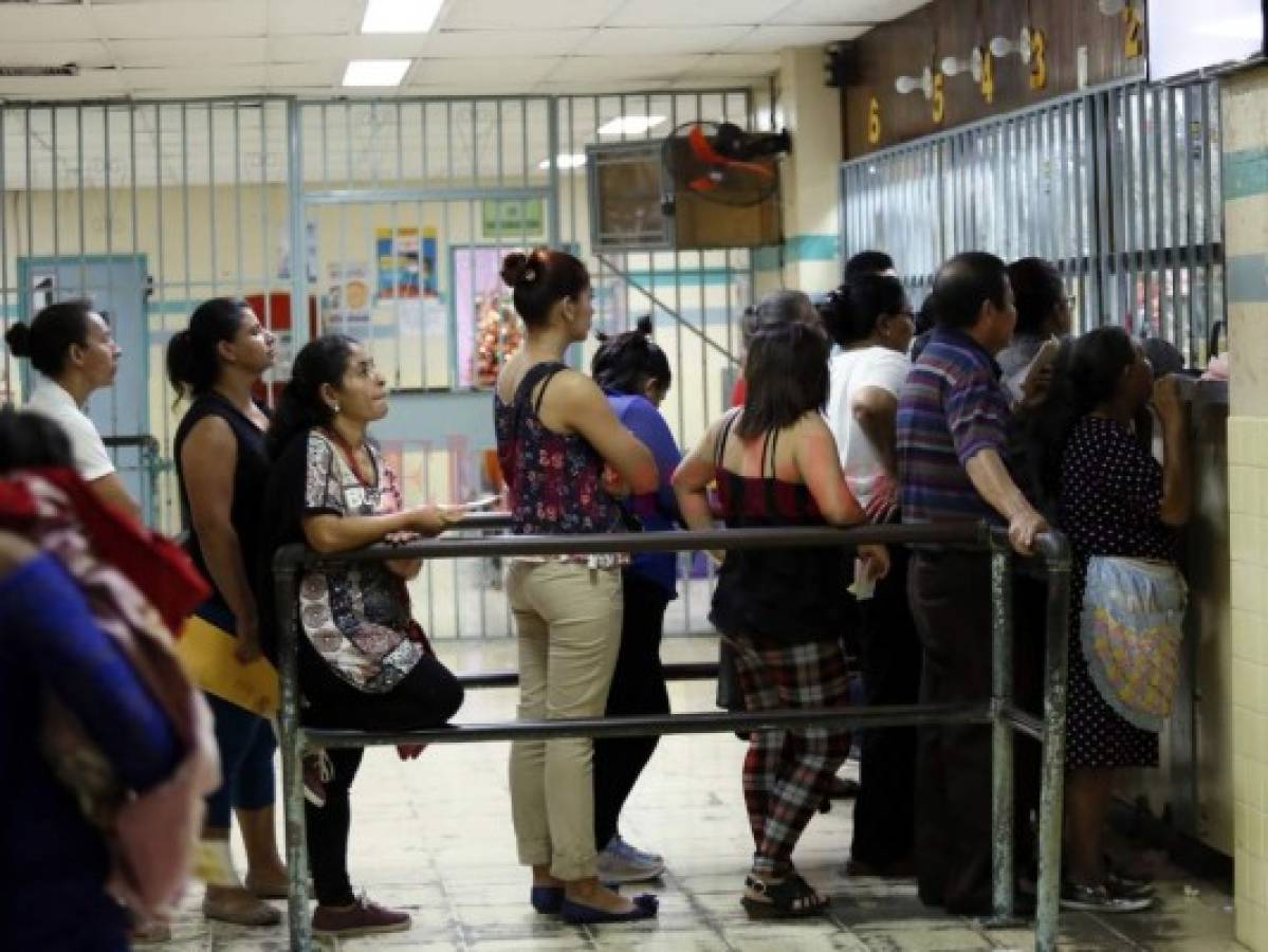 Pacientes y gremios esperan que la interventora rescate el Hospital Escuela Universitario