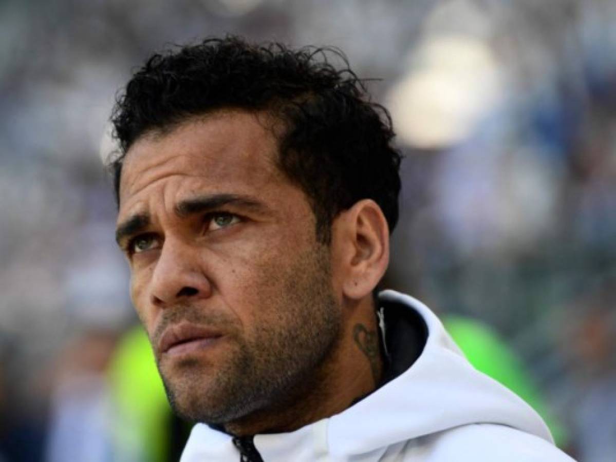 Dani Alves anuncia su marcha de la Juventus de Turín