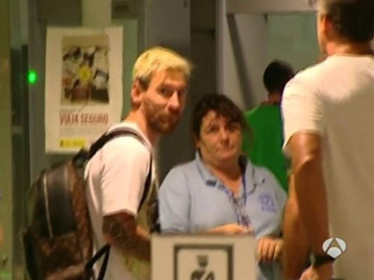 Messi llega a Argentina, pero está en duda para enfrentar a Uruguay