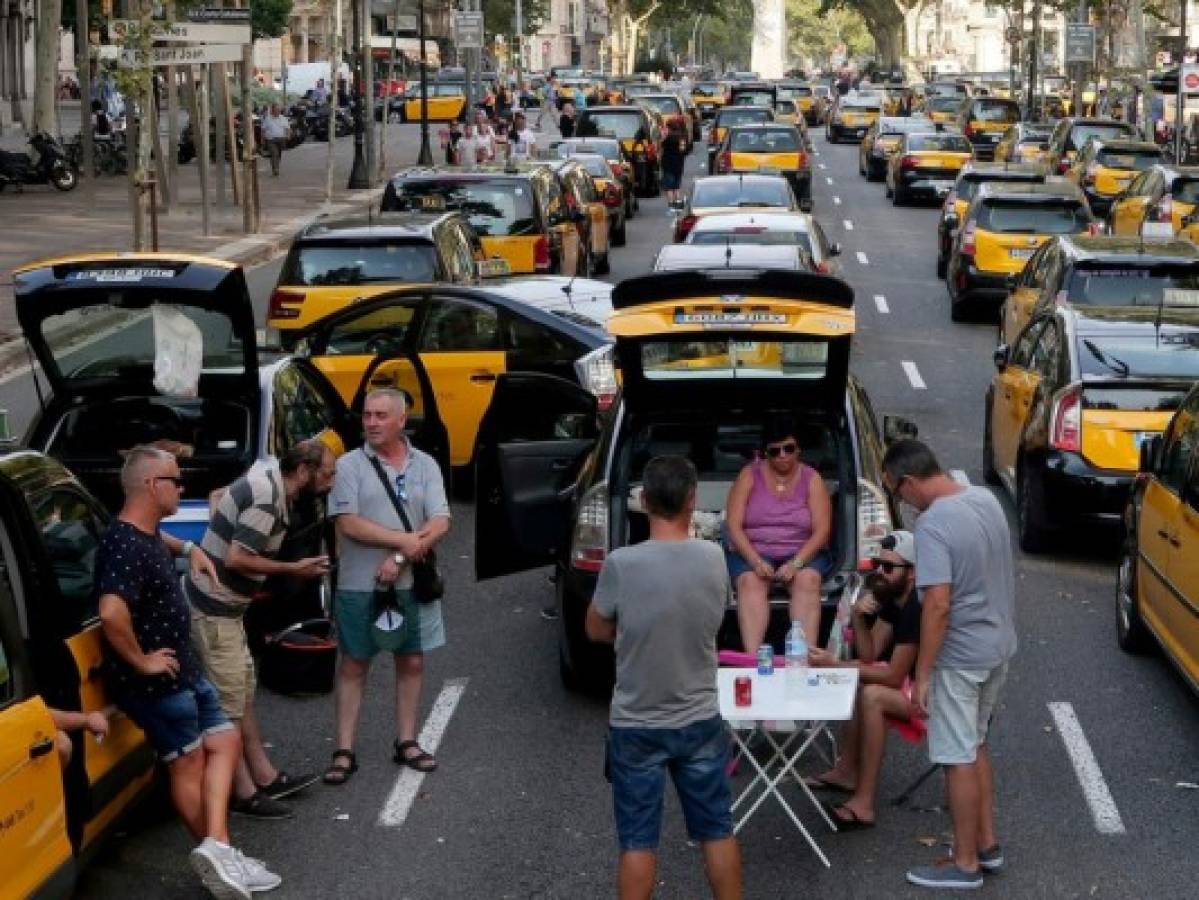 Huelga de taxis paraliza el tráfico en España