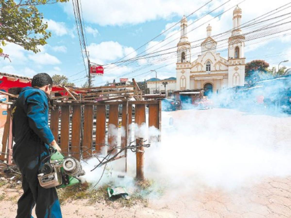 Retoman plan de fumigación en la capital