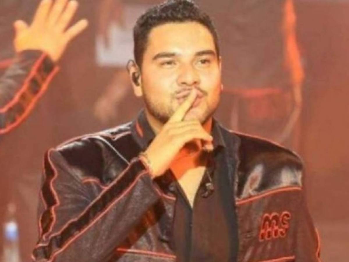 Cantante de 'narcocorridos' es herido de bala