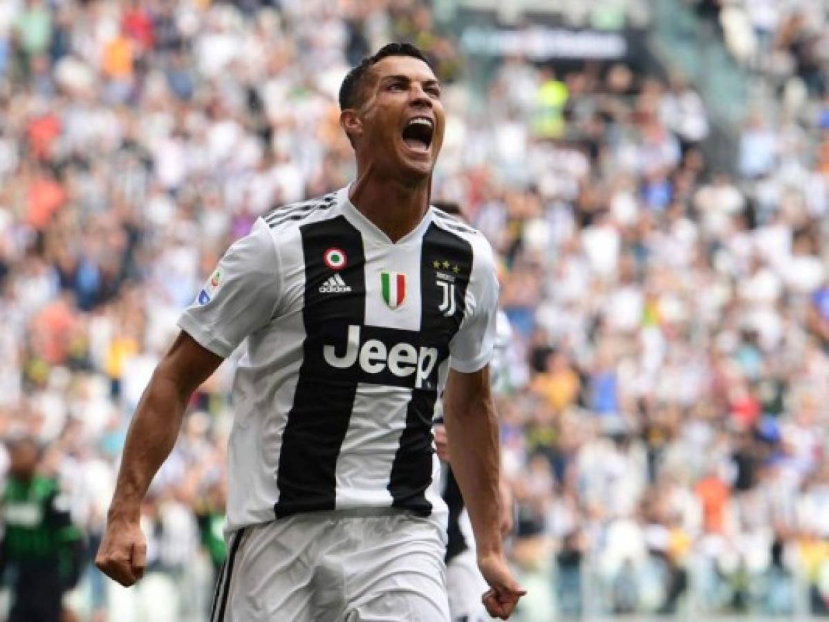 Cristiano y la Juventus prueban a un Valencia en horas bajas