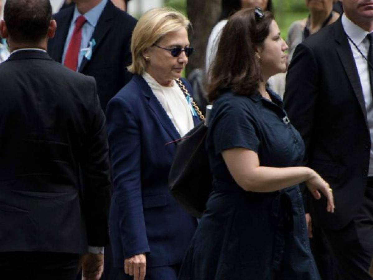 VIDEO: Hillary Clinton casi se desmaya por 'golpe de calor' en Nueva York