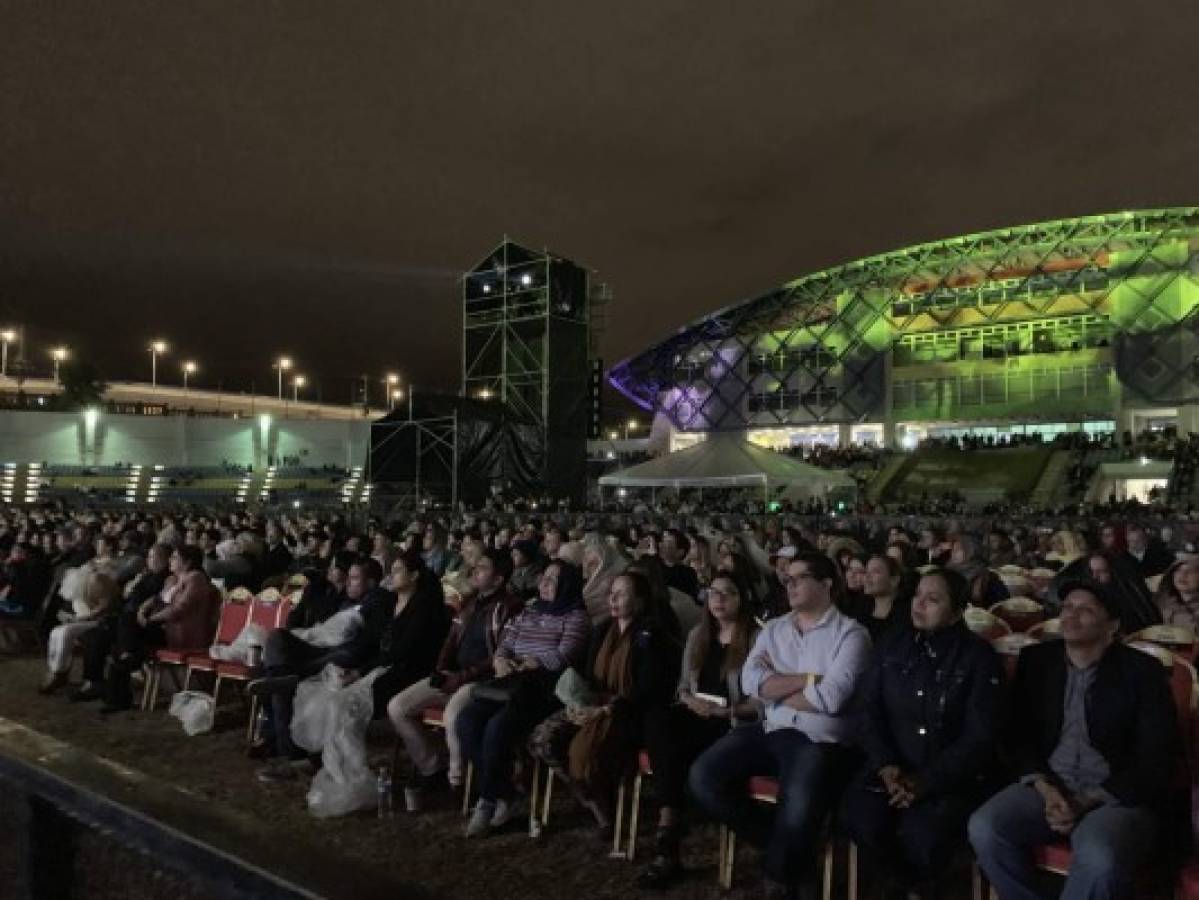 La magia de la ópera deslumbró en el primer concierto de Plácido Domingo en Honduras