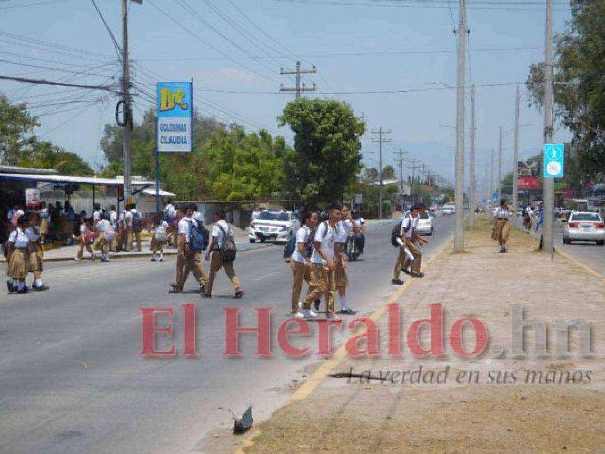 Honduras: Alumnos de zonas centro y sur demandan puentes peatonales