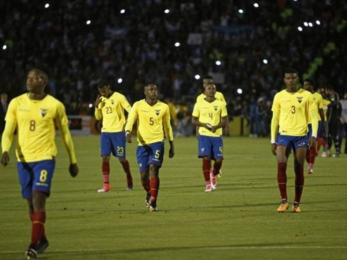 Jugadores suspendidos por indisciplina aspiran volver a selección de Ecuador