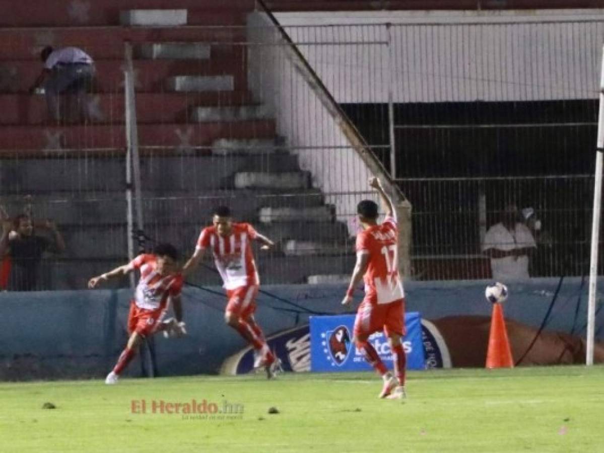 Vida ganó 2-0 al Victoria y se lleva el clásico en el estadio Municipal Ceibeño