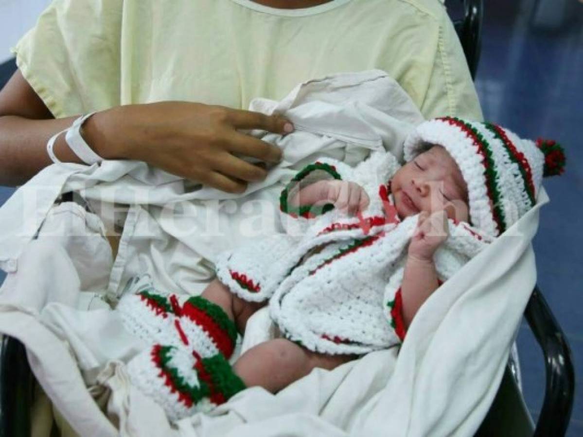 Una joven 16 años dio a luz en el Hospital Escuela Universitario. (Foto: Jimmy Argueta / El Heraldo Honduras / Noticias de Honduras)