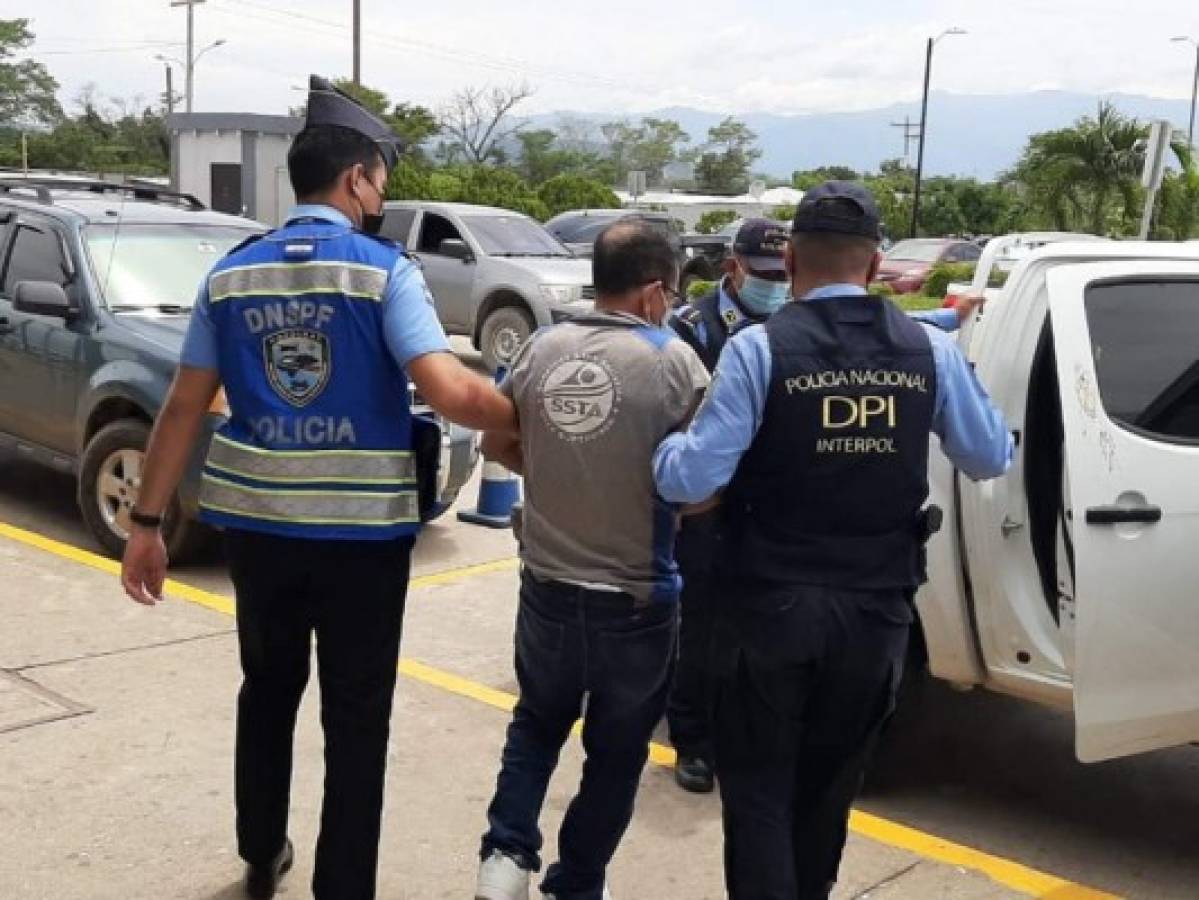 Capturan a hombre que fue deportado tras 16 años prófugo de la justicia