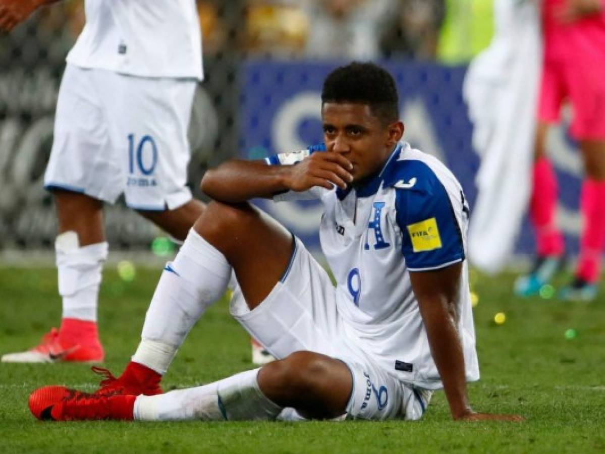 Barcelona da palabras de aliento al Choco Lozano tras derrota de Honduras ante Australia