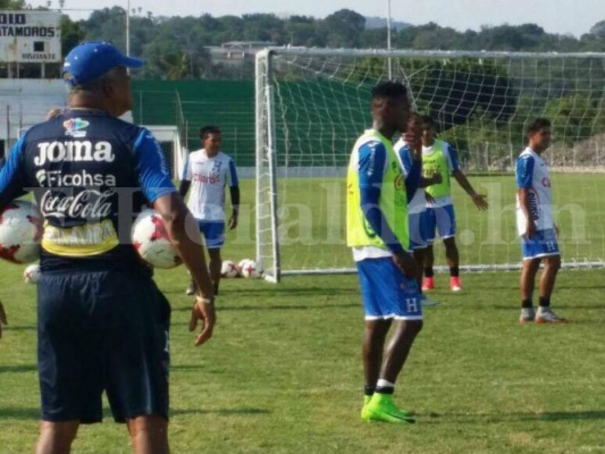 Romell Quioto ya suda la camisa de Honduras y le apunta a México