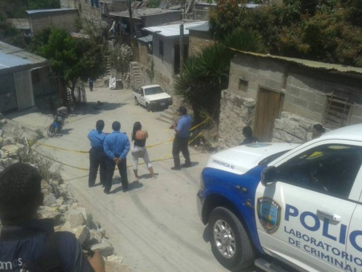 Desconocidos matan a un joven solo porque los quedó viendo