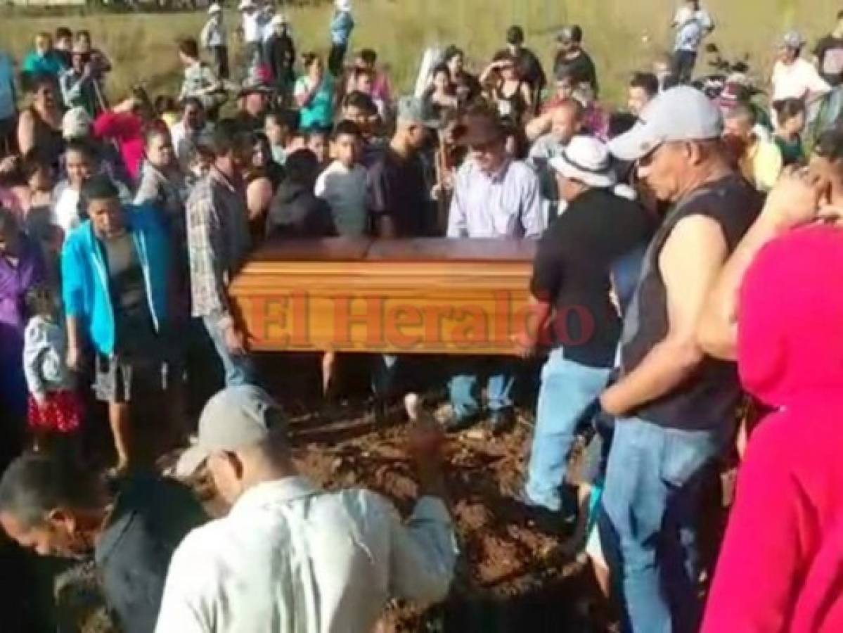 Entierran a madre e hijas, víctimas de masacre en El Porvenir, Francisco Morazán