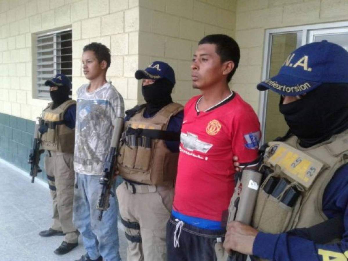 Captura dos miembros de banda de 'Los 12 discípulos'  