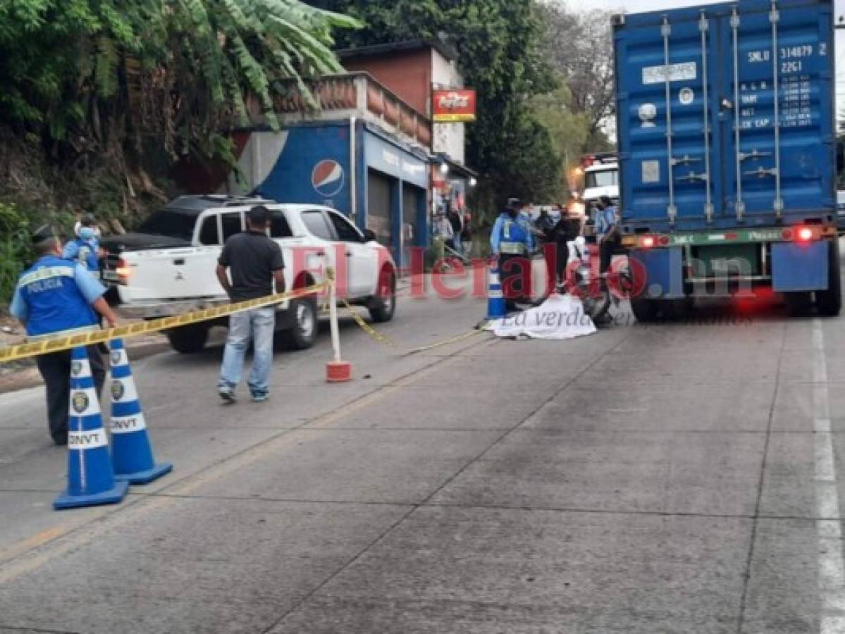 Motociclista muere tras impactar con rastra en carretera al sur de Honduras