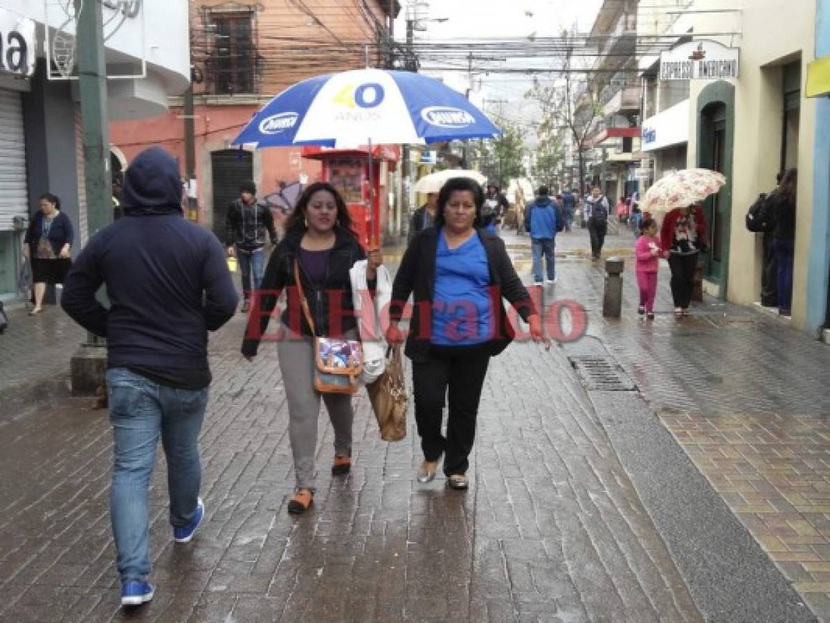 Empuje de aire frío deja lluvias en el país durante el fin de semana