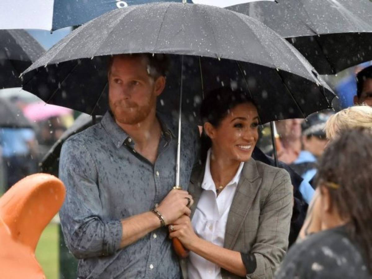 Meghan Markle y el príncipe Harry derrochan felicidad tras anuncio de embarazo