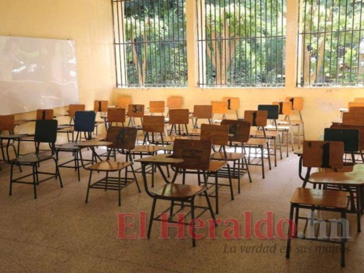 En el Instituto Técnico Honduras se realizan a diario labores de mantenimiento. Foto: El Heraldo