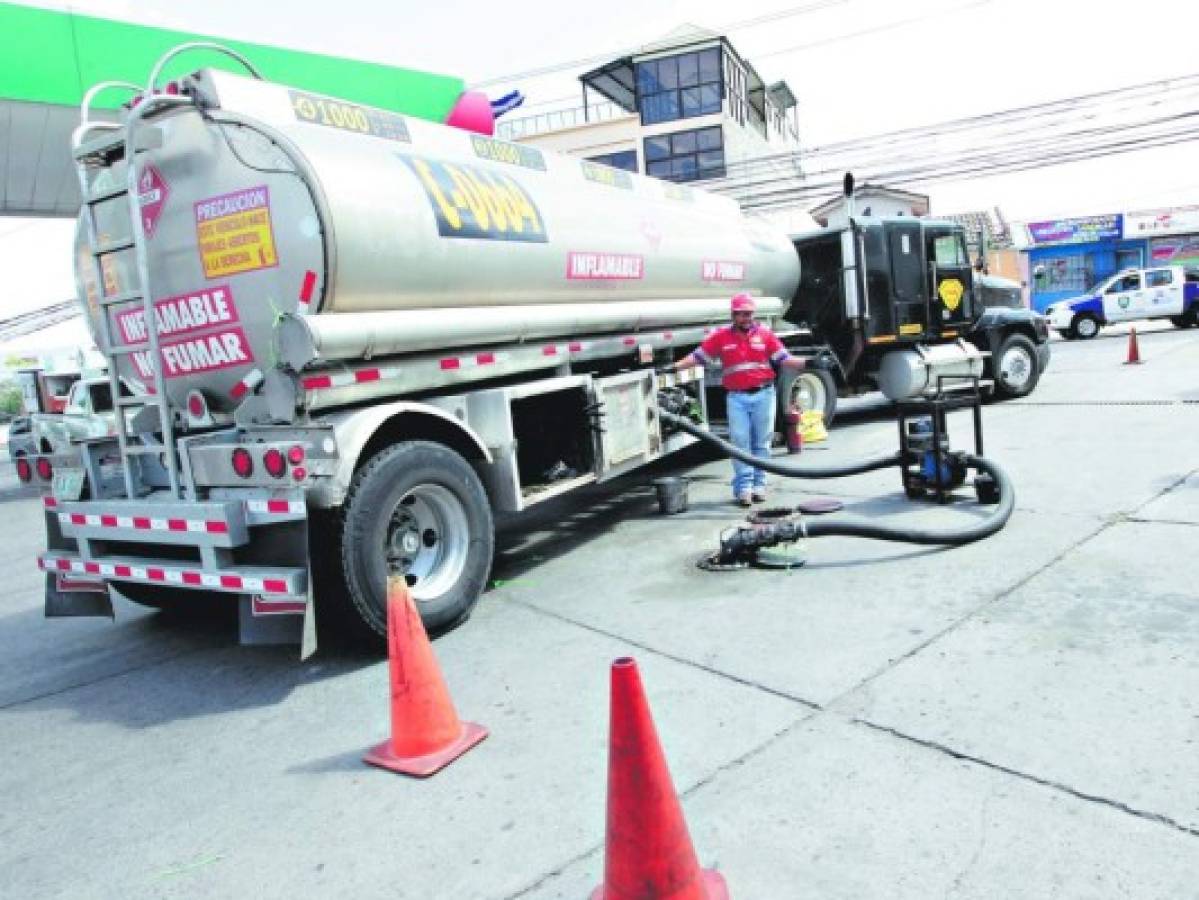 Combustibles subirán en Honduras entre 22 y 61 centavos este lunes 22 de agosto