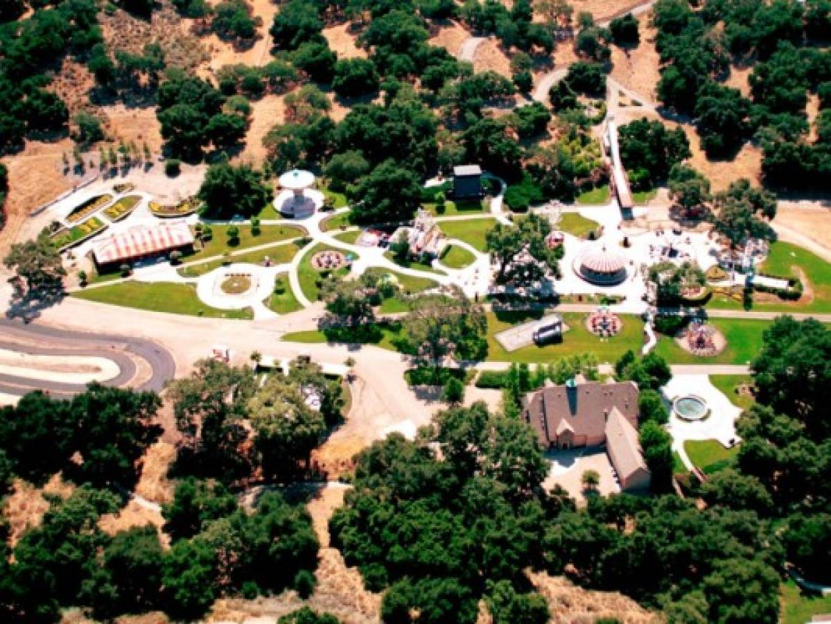 El rancho Neverland de Michael Jackson, vendido a un magnate de EEUU  