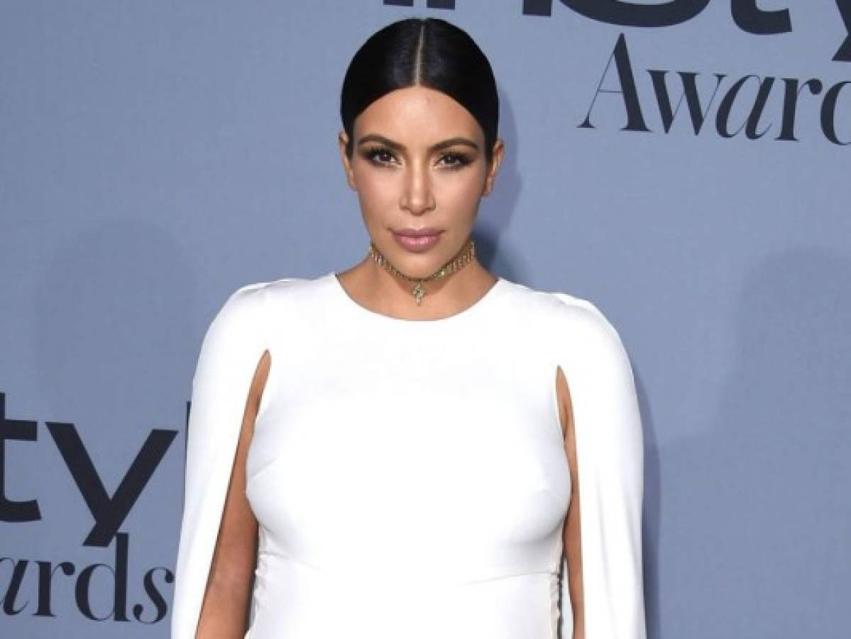 Kim Kardashian se renueva y cambia de color su cabellera