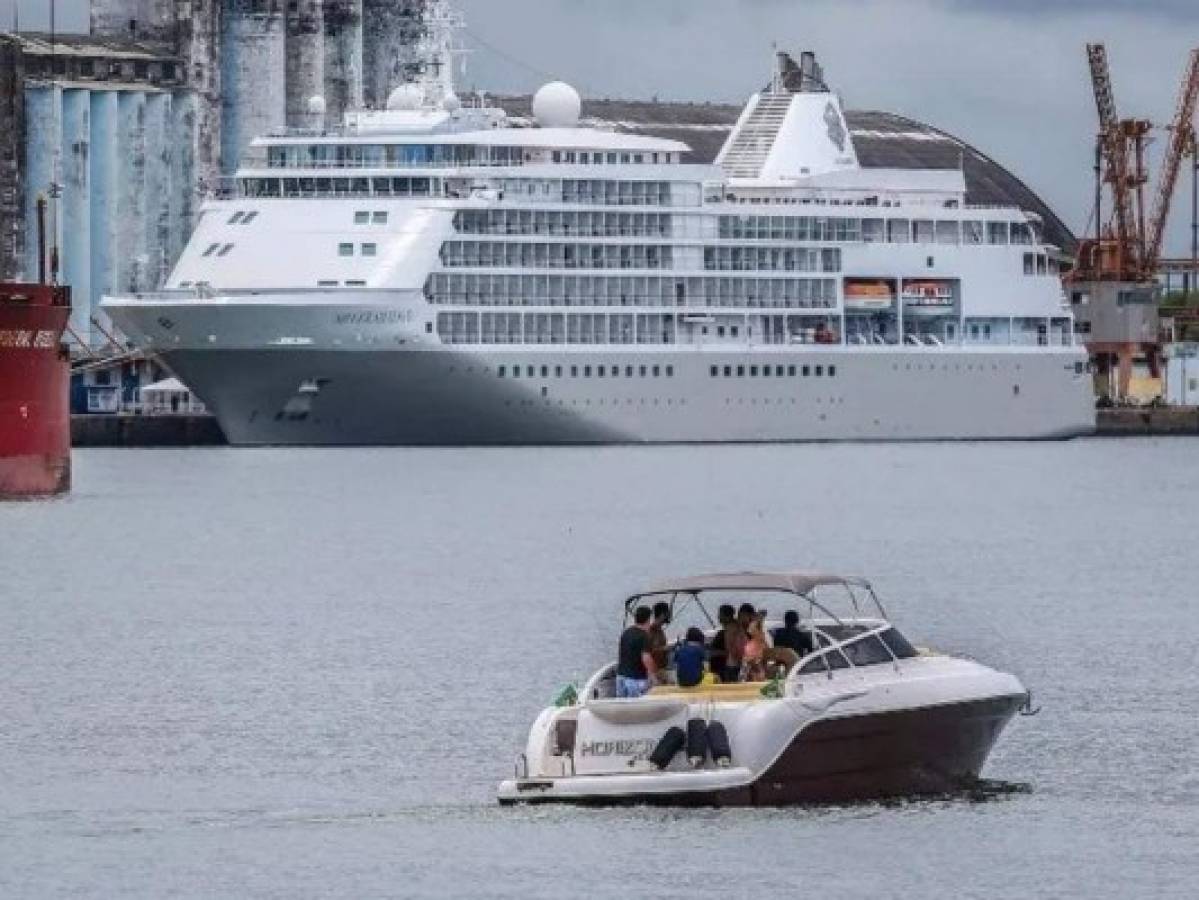 Aíslan un crucero en Brasil por sospecha de coronavirus