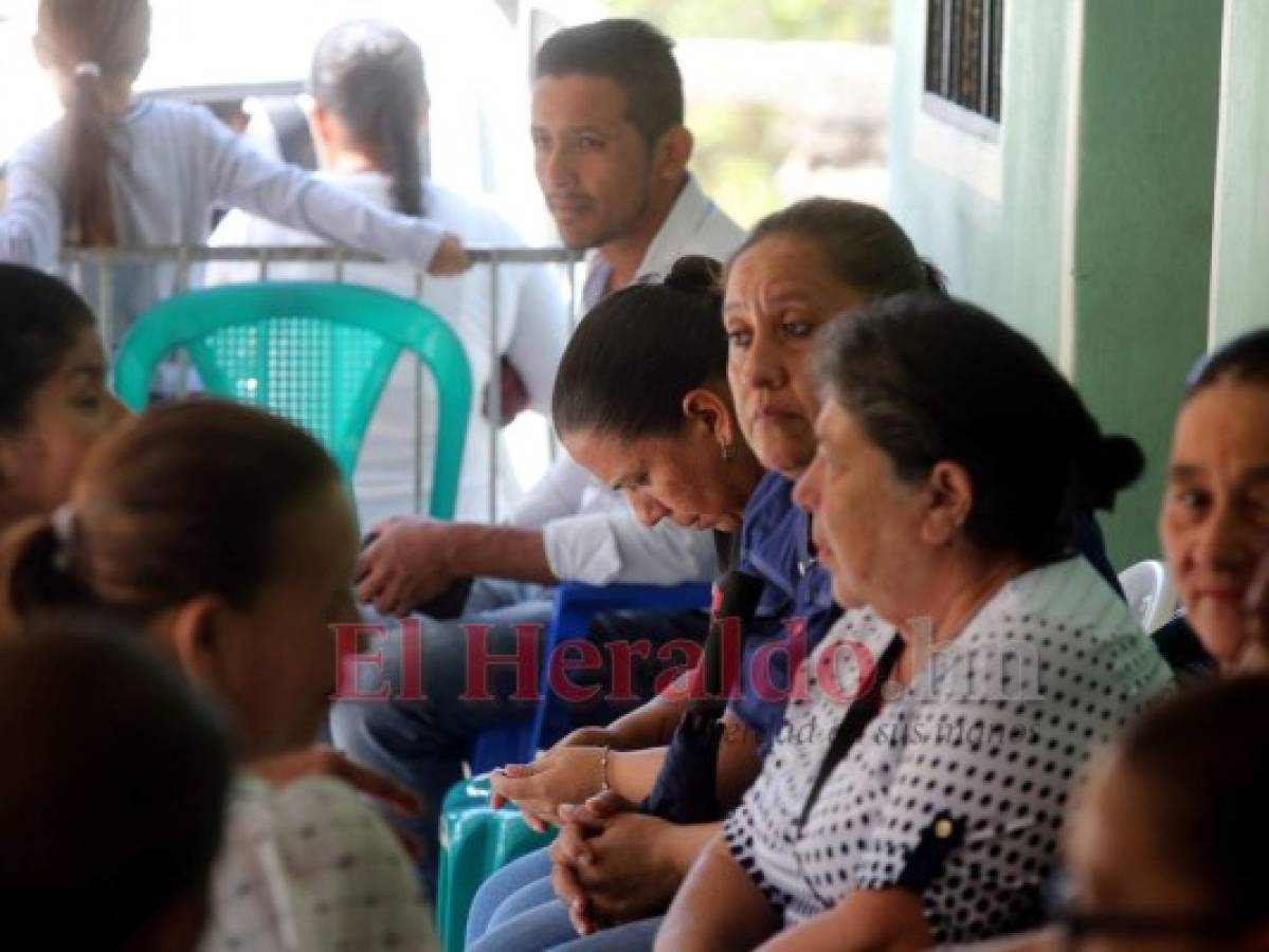 'Venían de la iglesia con las niñas, alegres', dice vecina de exedil que asesinó a su esposa