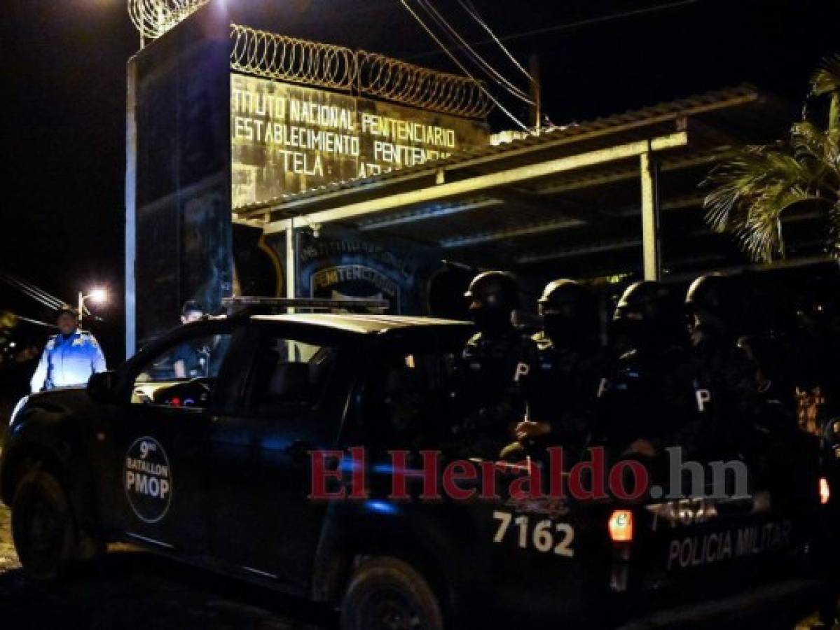 Tras masacre, suspenden a director del centro penal de Tela