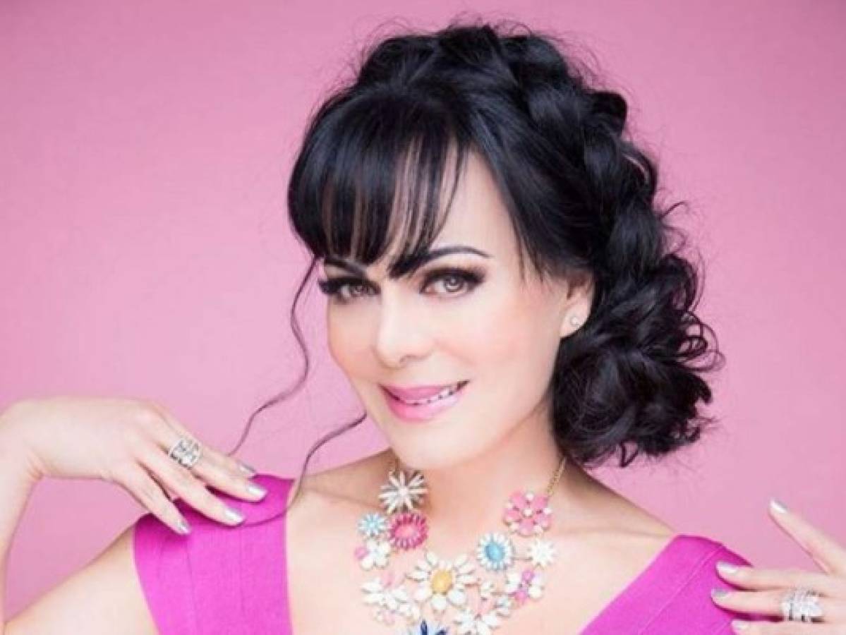 VIDEO: Maribel Guardia presume su cuerpo en bikini entre las olas