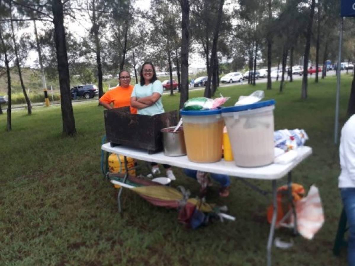 Varios puestos de comida se encuentran en la Séptima Vuelta Ciclística de EL HERALDO