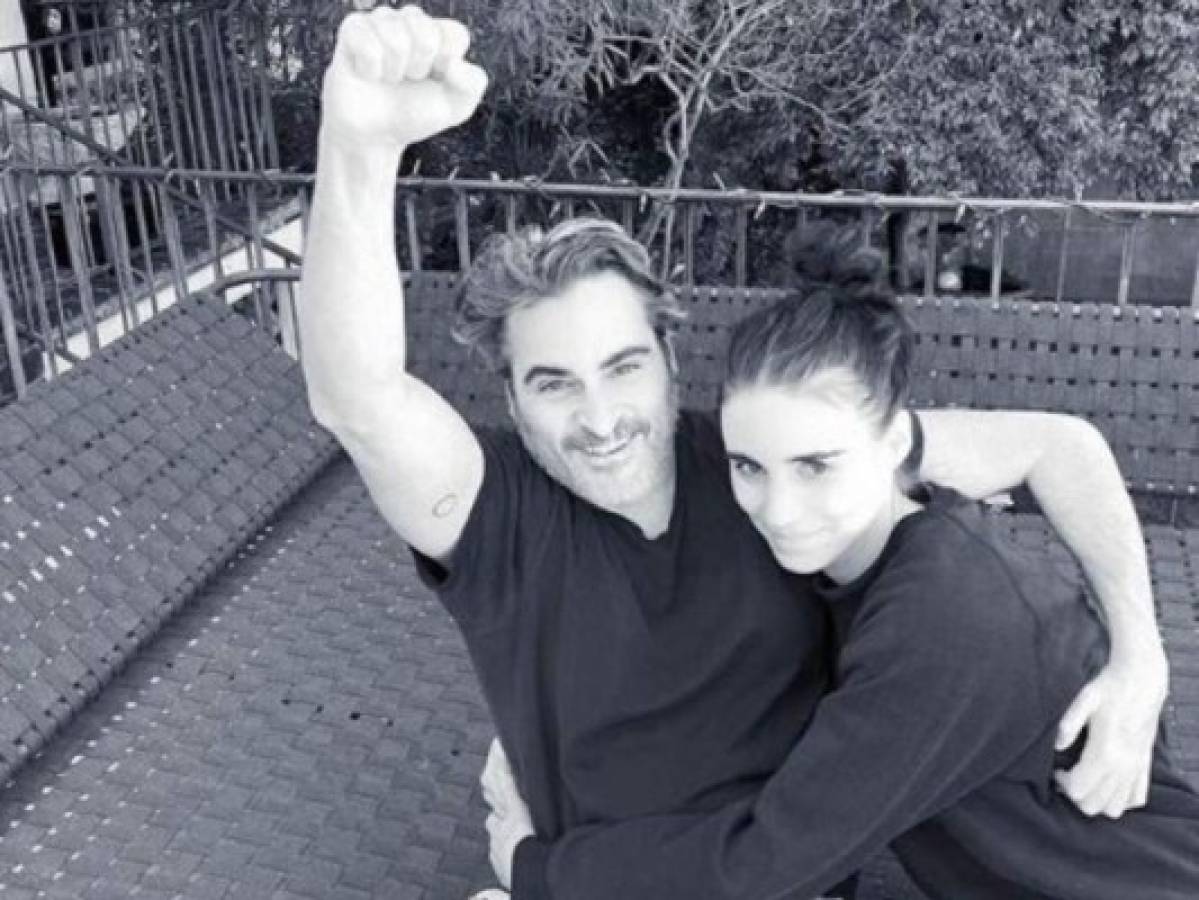 Joaquín Phoenix y Rooney Mara esperan un bebé, según medios