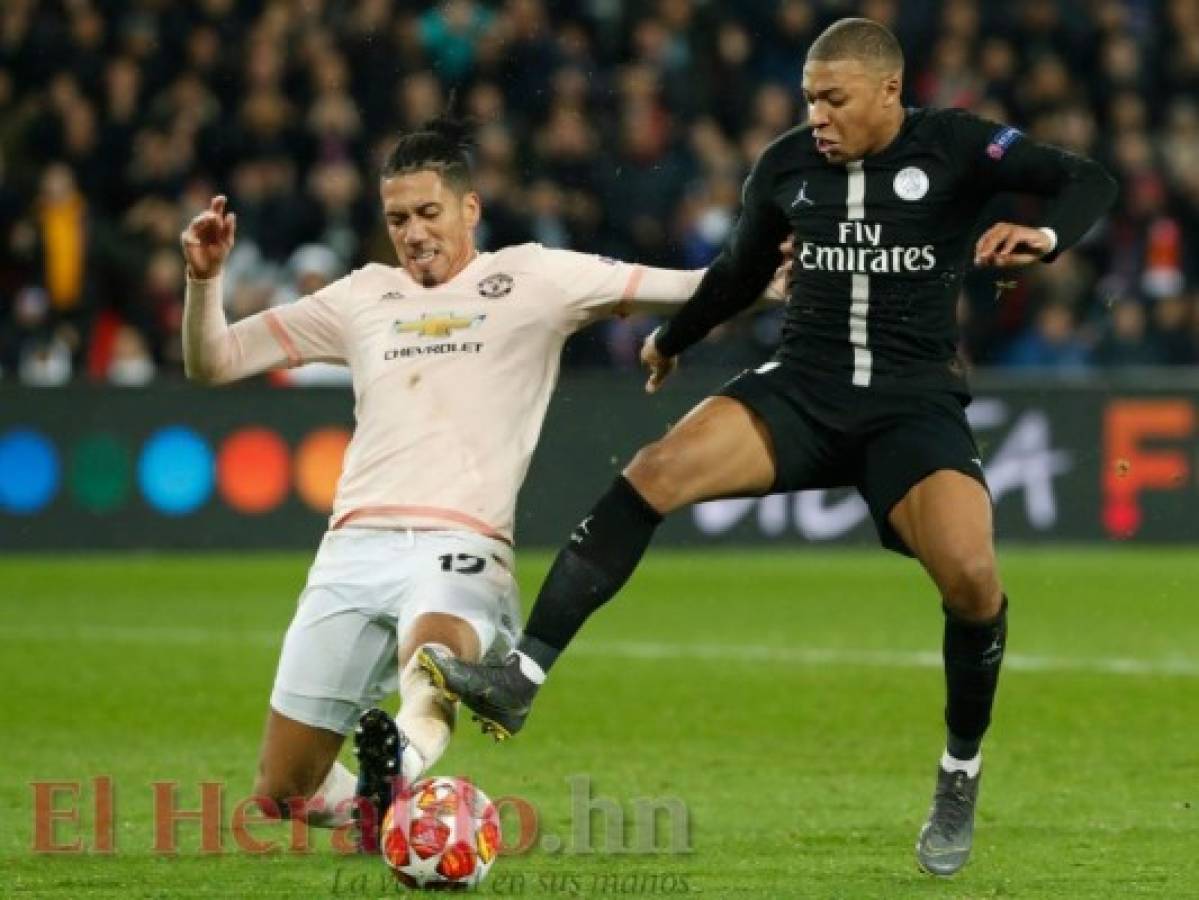 Manchester United remonta 1-3 ante PSG y lo elimina de la Champions League