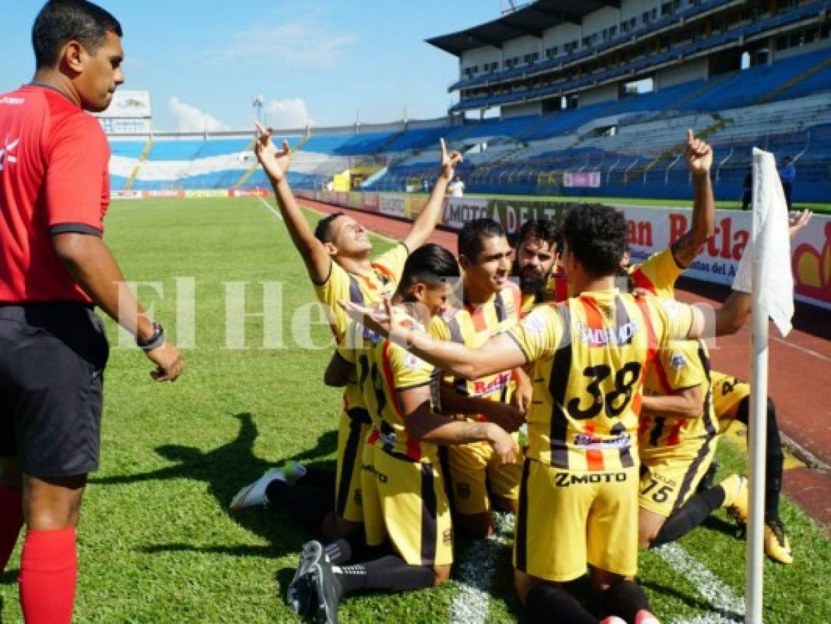 Real España le gana a Marathón 3-0 en la reanudación del juego