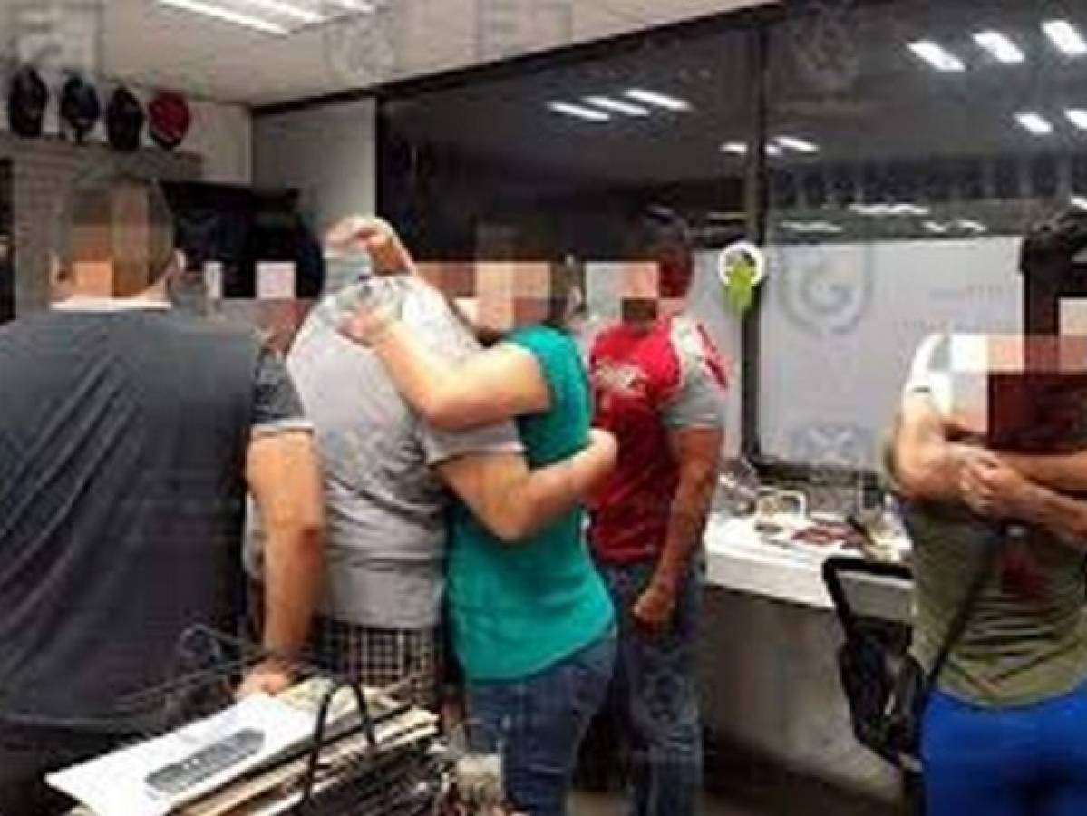 México: liberan a 14 enfermeros de secuestro virtual  