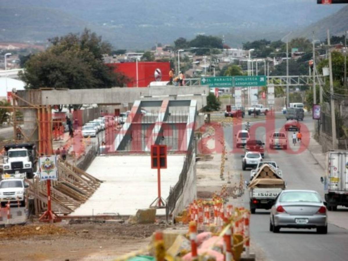 Por construcción de paso a desnivel cerrarán tramo del bulevar Comunidad Económica Europea de la capital