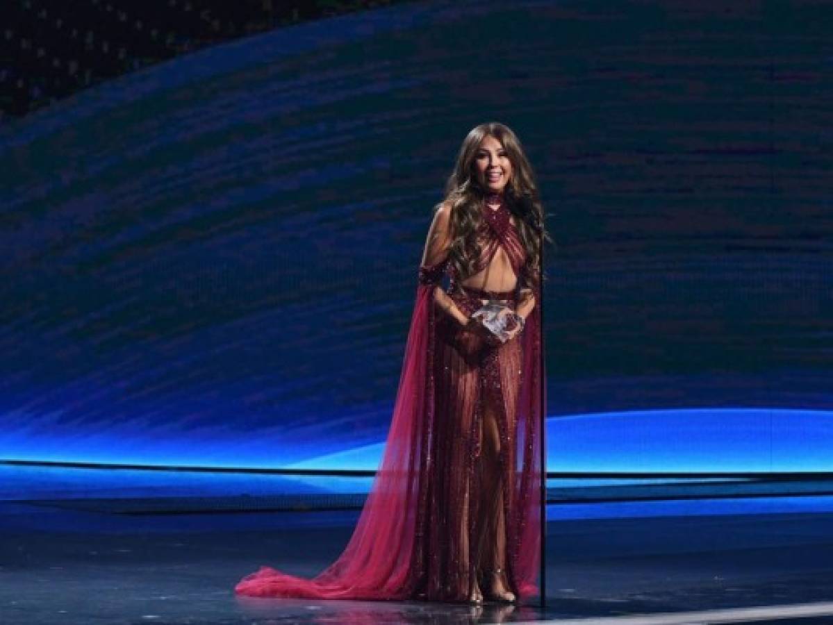 Thalía recibe el premio de la Presidencia en los Latin Grammy 2019