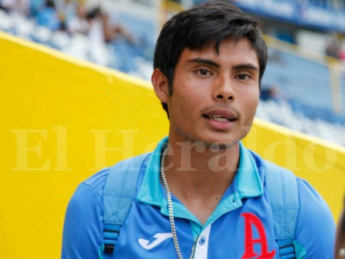 Andrés Flores Jaco: 'Contra Honduras tenemos que quitarnos el miedo a jugar'