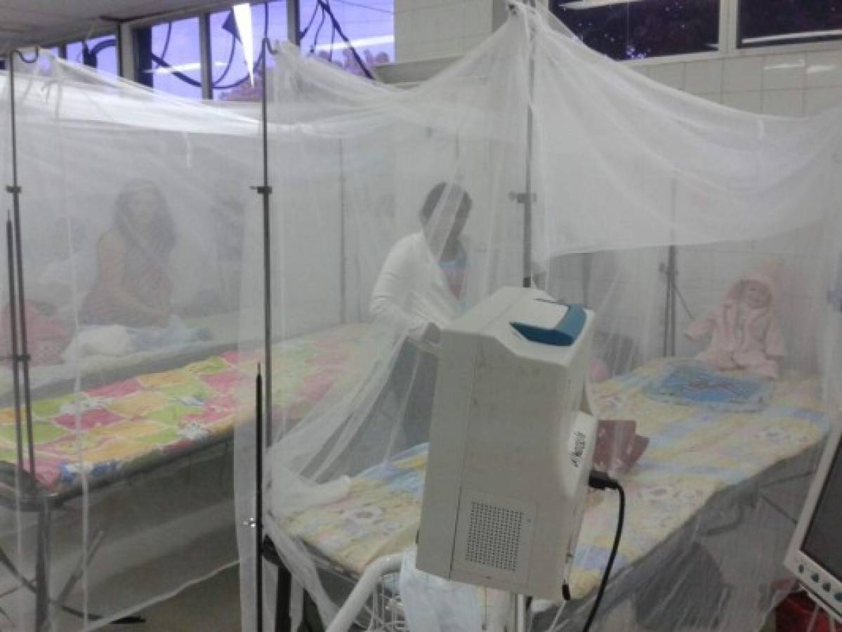 Atestadas salas de dengue y chikungunya