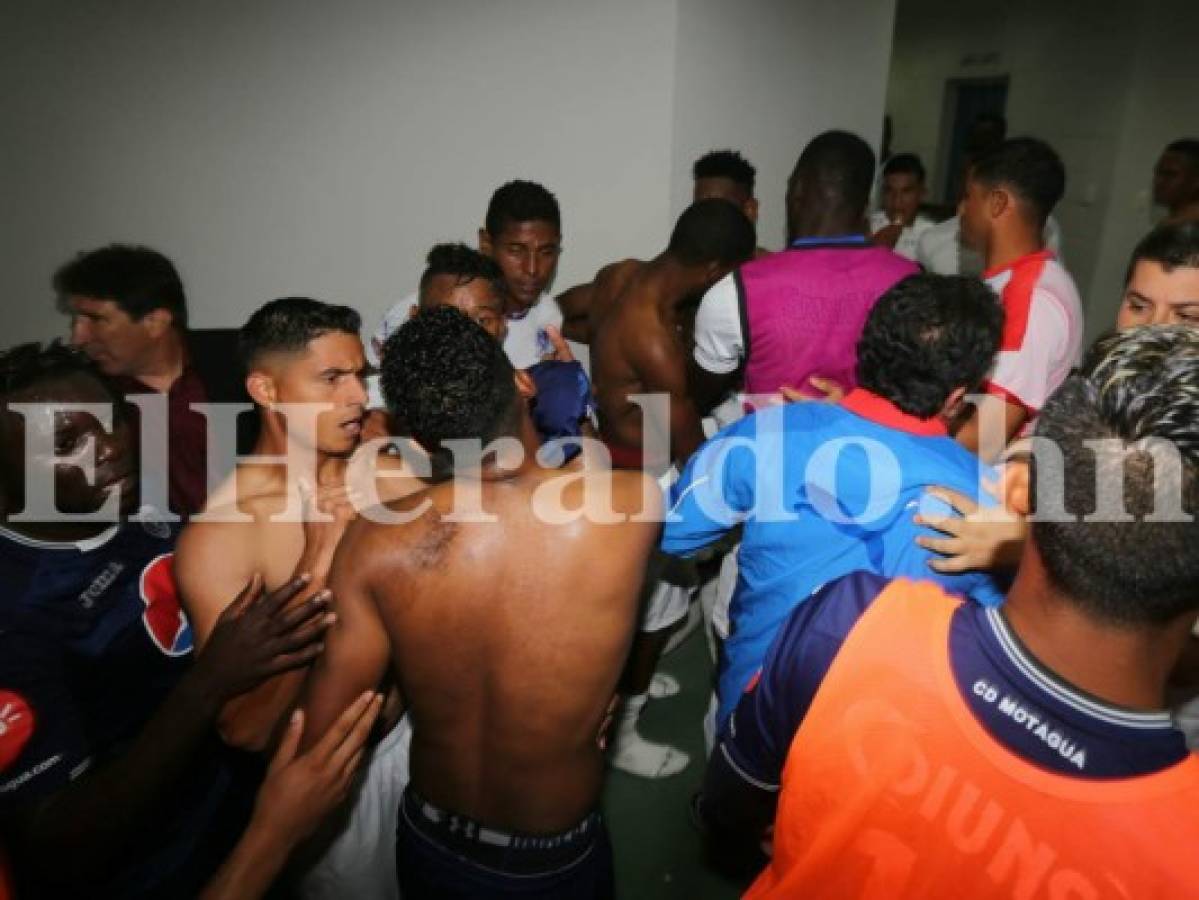 Jugadores de Motagua y Olimpia se fueron a golpes en los camerinos después del clásico