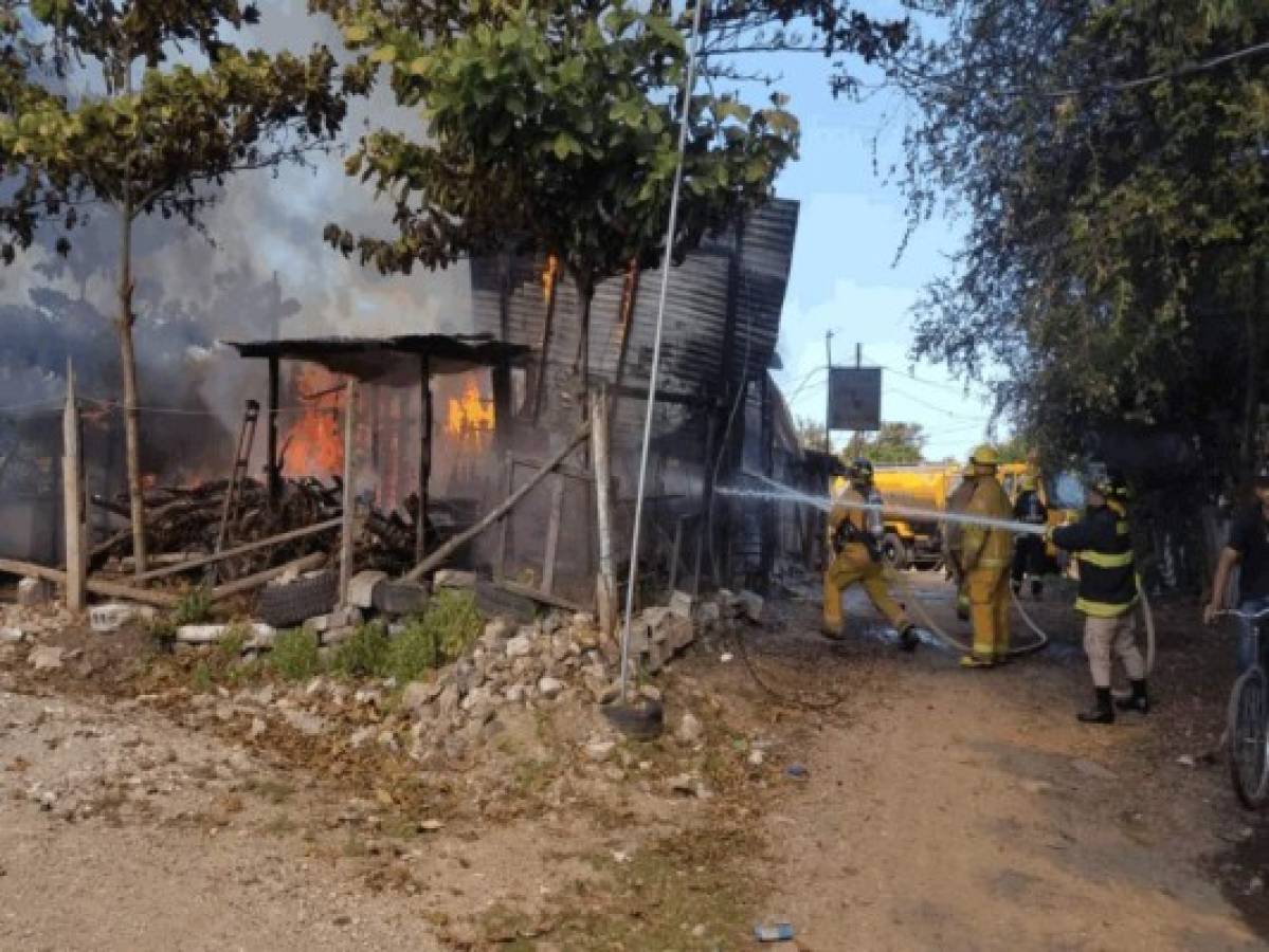 Anciano muere calcinado tras voraz incendio en su vivienda en Yoro