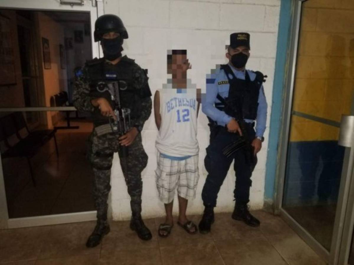 Detienen a supuesto miembro de la pandilla 18 con drogas en San Pedro Sula