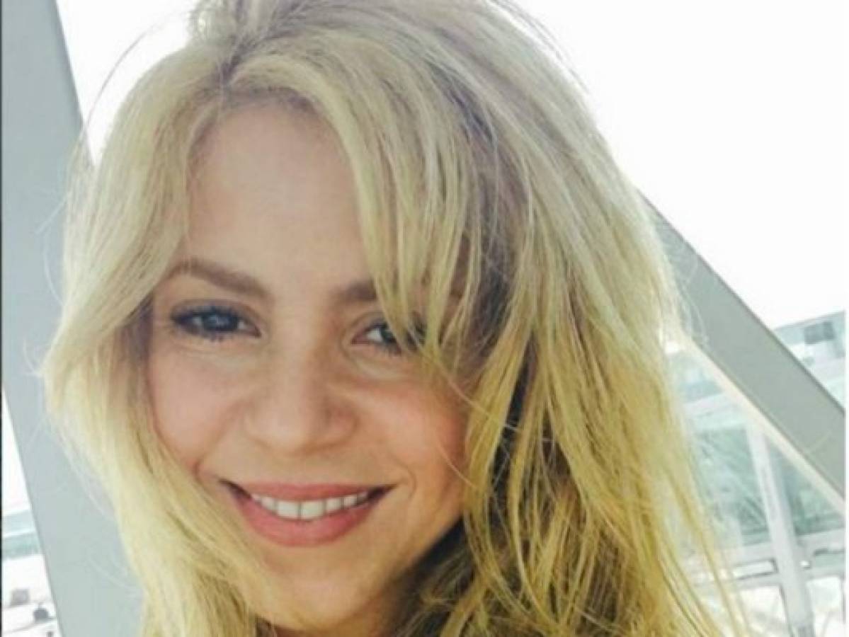 Critican a Shakira por tener pies feos