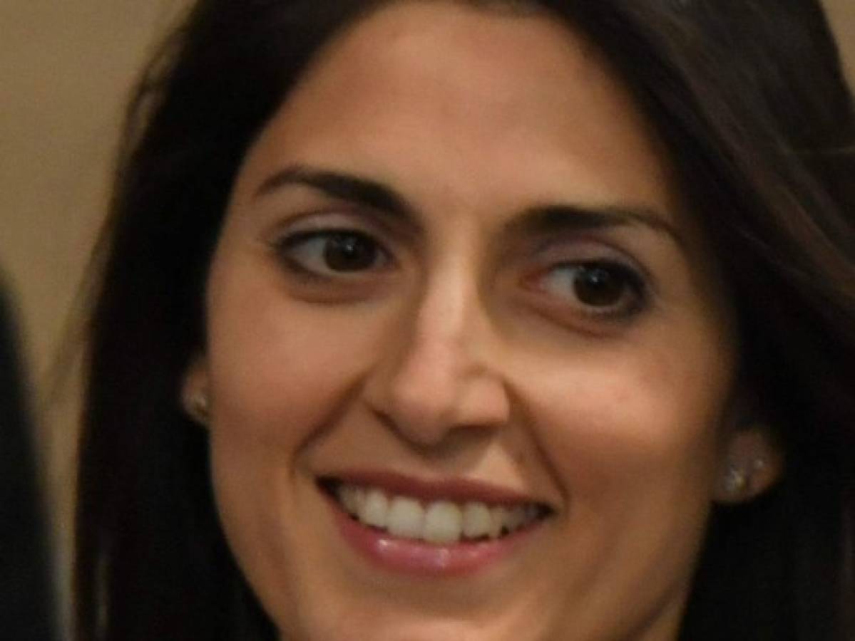 Virginia Raggi se convierte en la primera alcaldesa de Roma