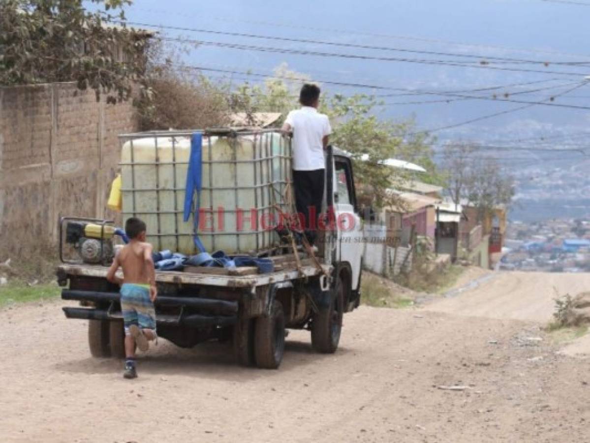 Terminar con el problema del agua de manera definitiva es una solicitud capitalina. Foto: El Heraldo