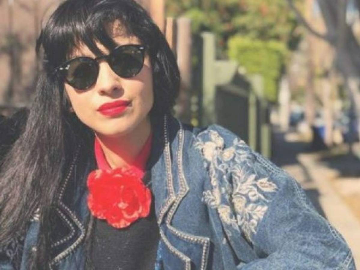 VIDEO: Baile de la cantante Mon Laferte es criticado en las redes