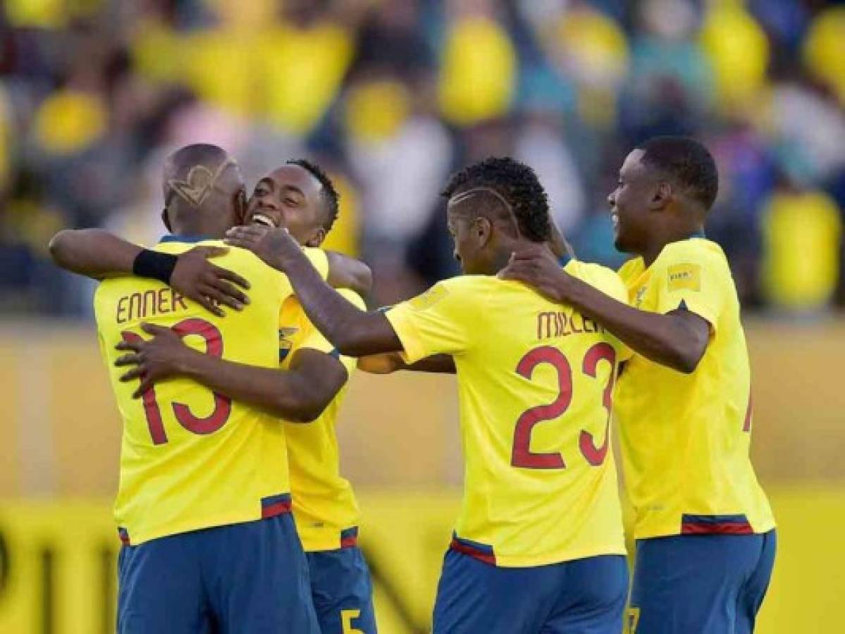 Ecuador golea 3-0 a Venezuela y sigue en zona de clasificación directa