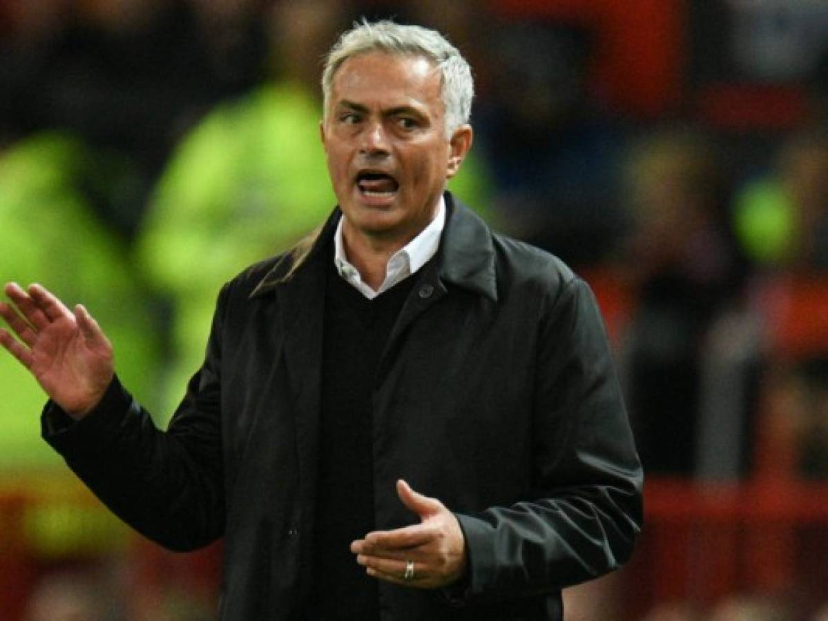 VIDEO: Mourinho se enoja; 'he ganado más Premier que los otros 19 entrenadores juntos'